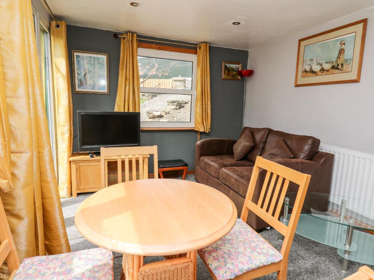 Вилла The Hen Pen Llanfyrnach Экстерьер фото