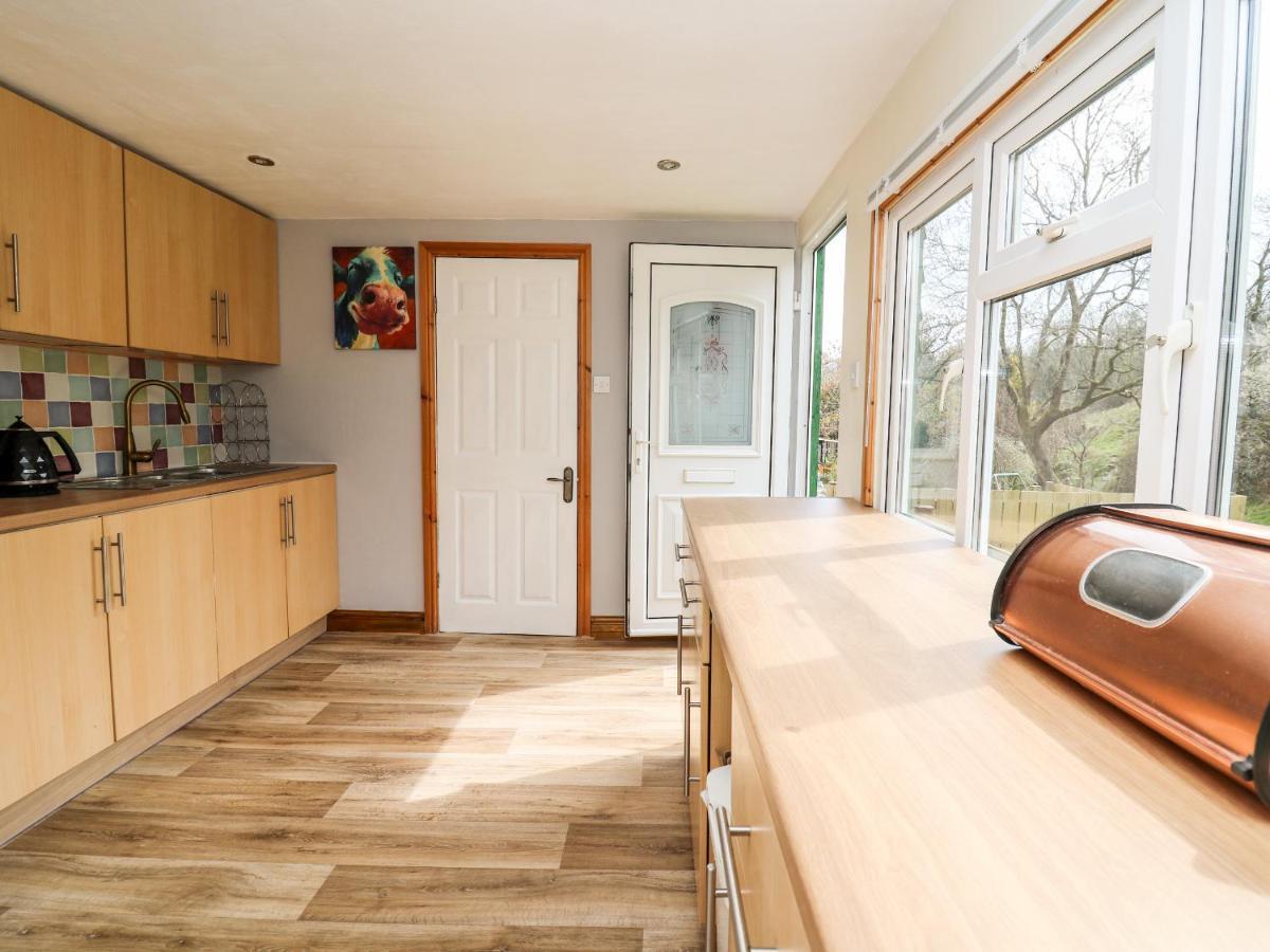 Вилла The Hen Pen Llanfyrnach Экстерьер фото